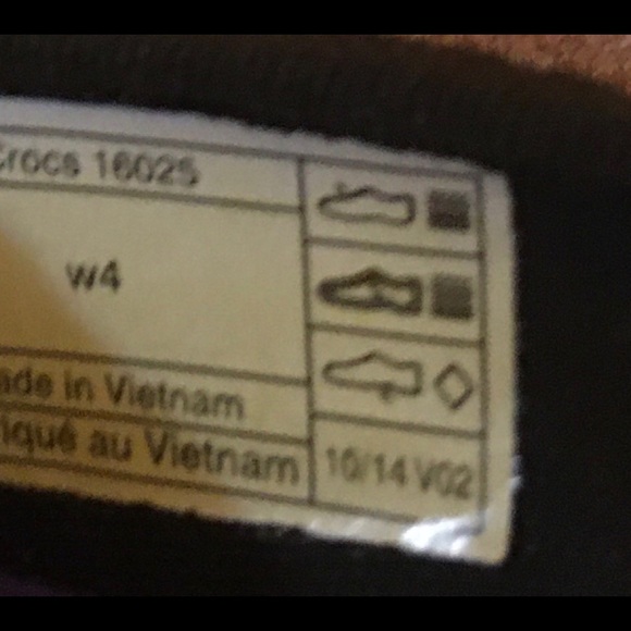 Crocs - Picture 8 of 10